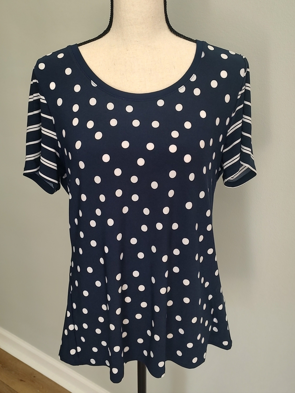Susan Graver Navy Blue Stretch Polka Dot Top M